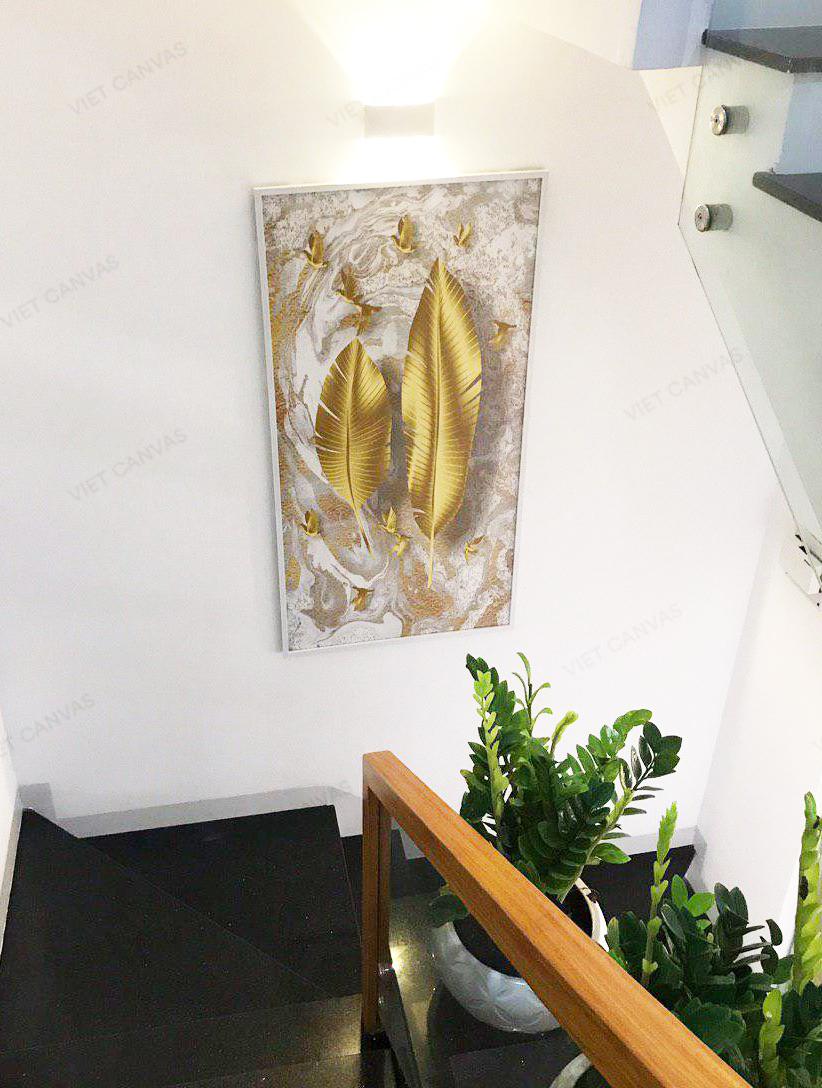 Tranh Yến Và Lông Vũ Vàng - HD752