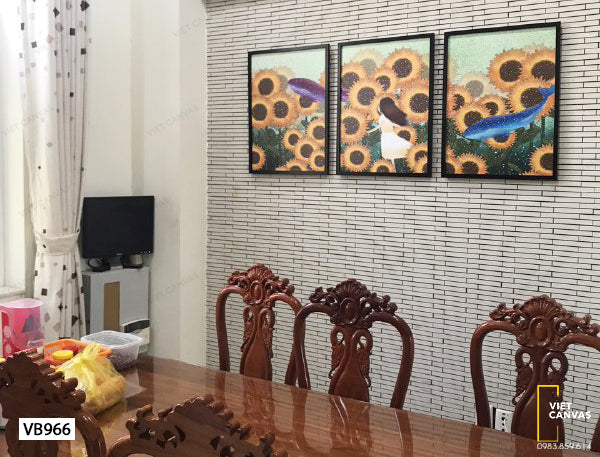 Bộ 3 Tranh Cô Gái Trên Đồi Hướng Dương - VB966