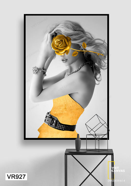 Tranh Cô Gái Và Hoa Hồng Vàng - VR927