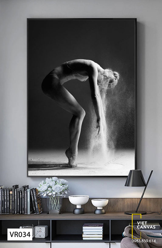 Tranh Cô Gái Vũ Công - VR034