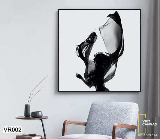 Tranh Cô Gái Và Dải Lụa - VR002