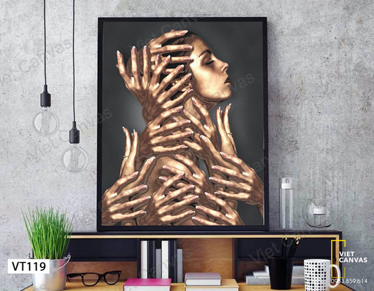 Tranh Cô Gái Và Bàn Tay - VT119